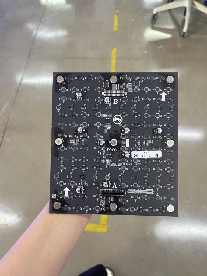 Panneau d'aluminium intérieur LED à mouture sous pression, paroi vidéo à haute résistance pour applications intérieures et extérieures 9